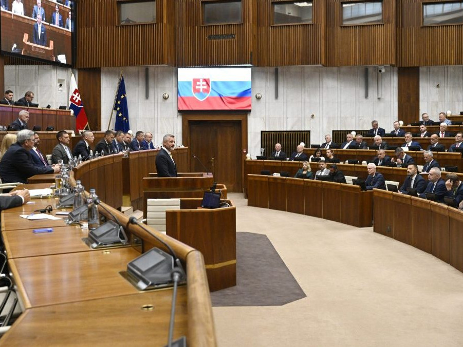 Prezident Peter Pellegrini počas prejavu v rokovacej sále NR SR.