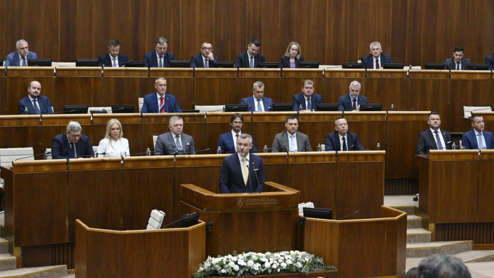 Peter Pellegrini počas prejavu v rokovacej sále NR SR.