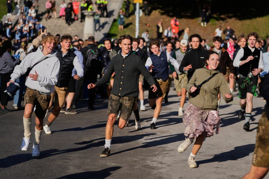 Na sn&iacute;mke Oktoberfest.