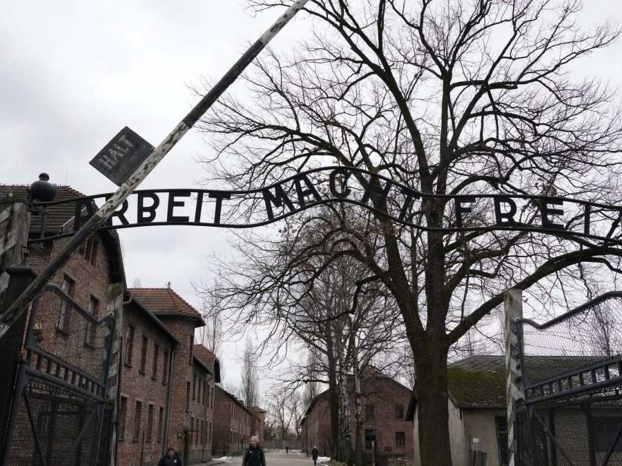 Na snímke koncentračný a vyhladzovací tábor Auschwitz-Birkenau pri Osvienčime.