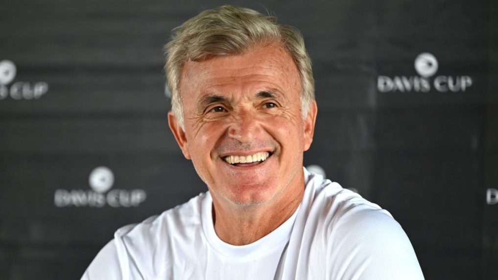 Apostolos Tsitsipas