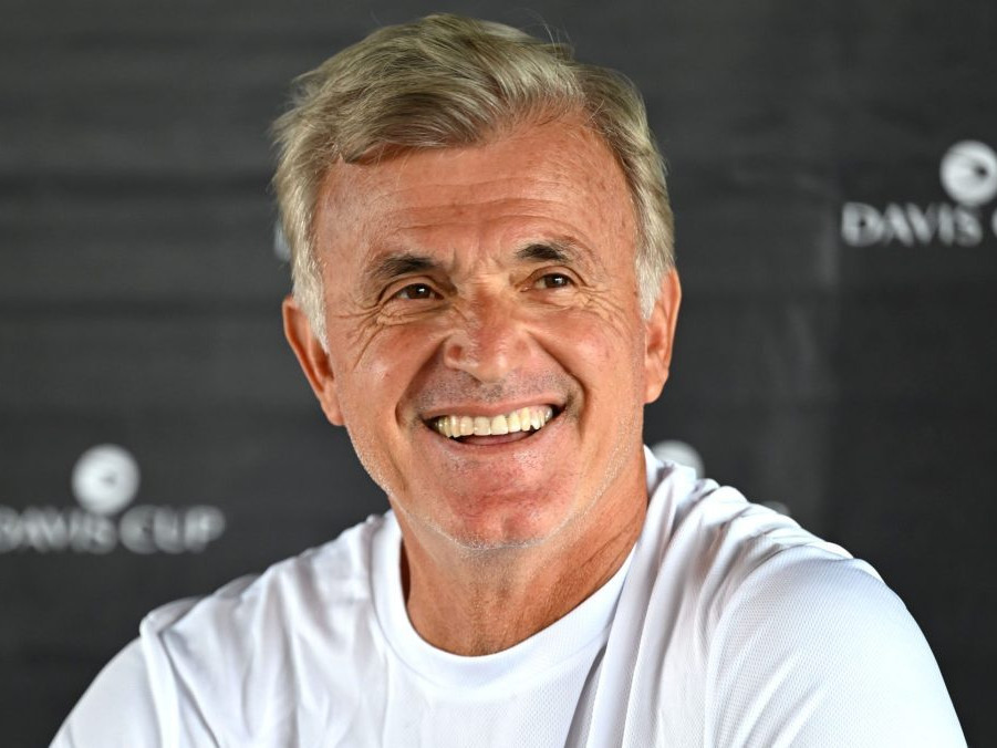 Apostolos Tsitsipas