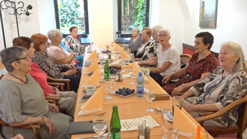 Po 61 rokoch sa stretli absolventky Strednej pedagogickej školy v Prešove.