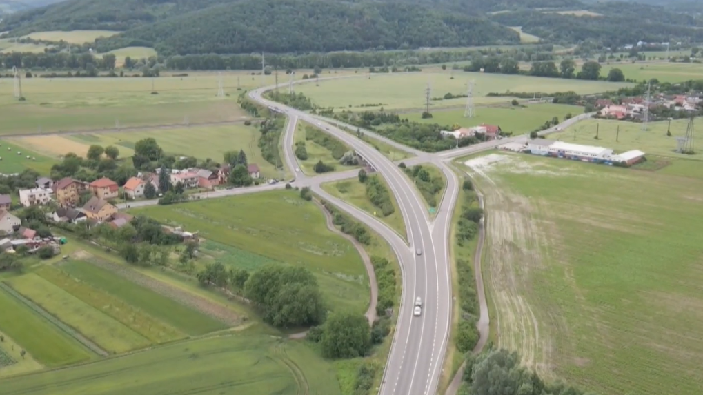 diaľnica v okolí Púchova