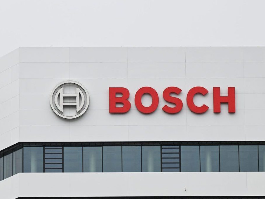 Na ilustračnej snímke logo Bosch.