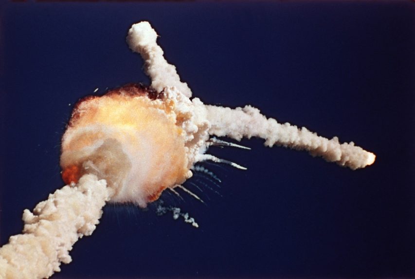 Expl&oacute;zia raketopl&aacute;nu Challenger.