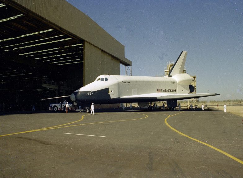 Raketopl&aacute;n Enterprise (1976).