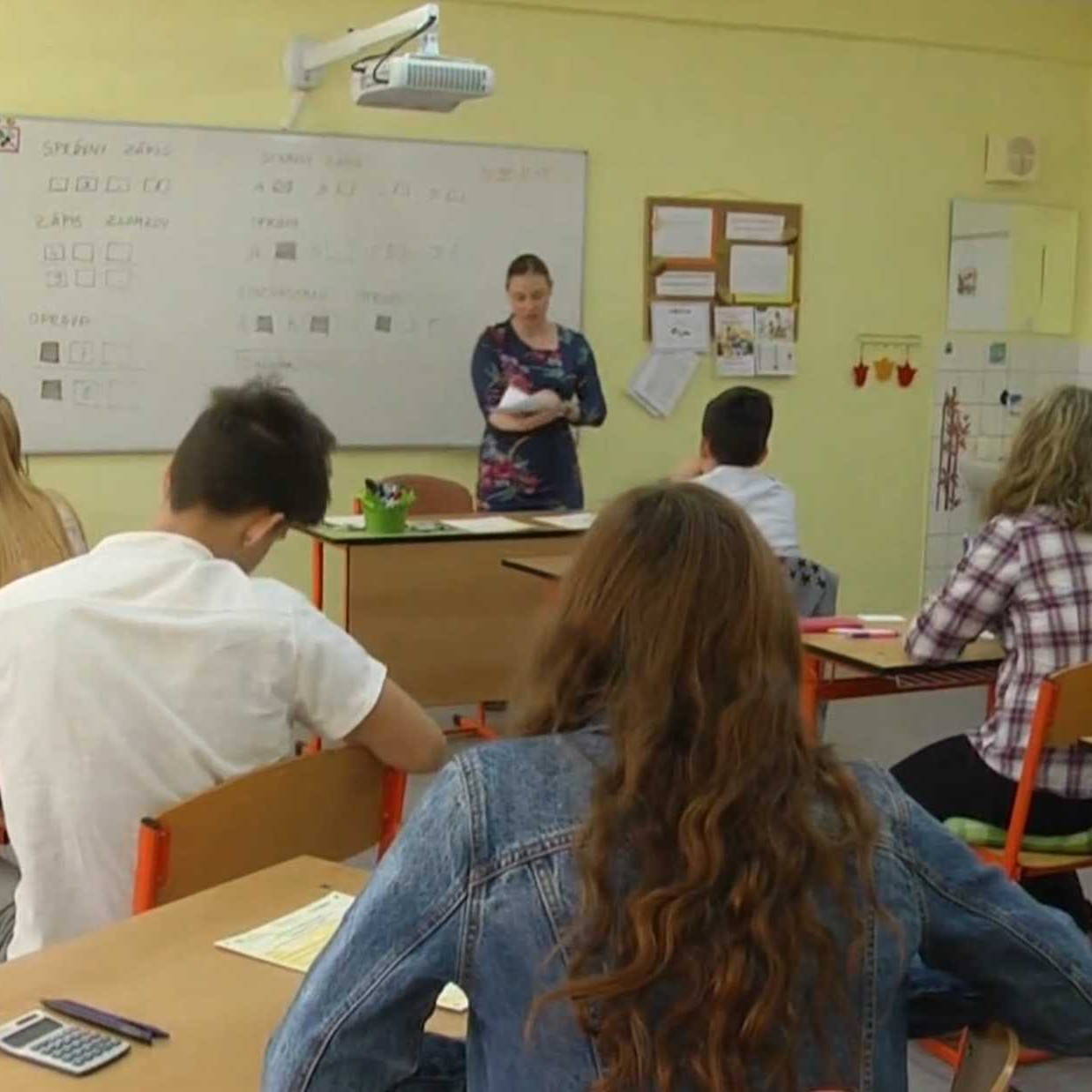 Učitelia tvrdia, že požadujú len to, čo im vláda sľubuje v programovom vyhlásení.