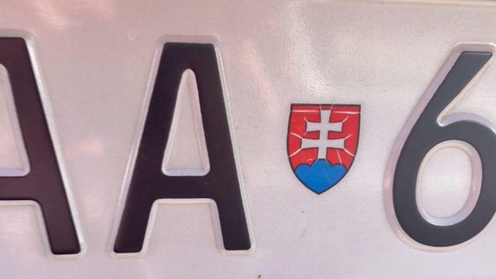 Na snímke poškodené EČV.