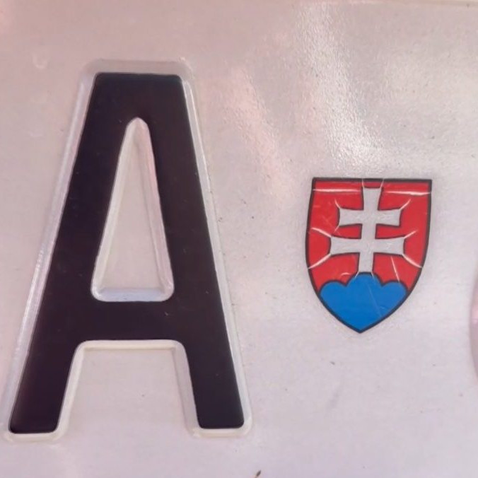 Na snímke poškodené EČV.
