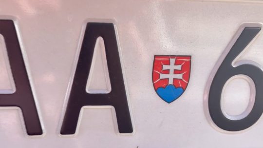 Na snímke poškodené EČV.