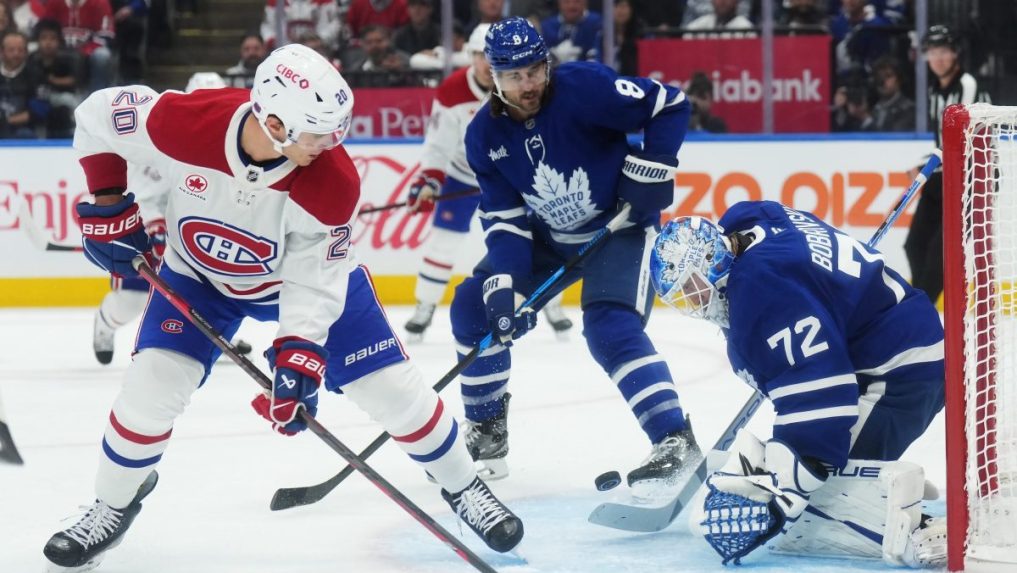 NHL: Juraj Slafkovský začal sezónu bez bodu, no víťazne. Montreal otočil duel v Toronte