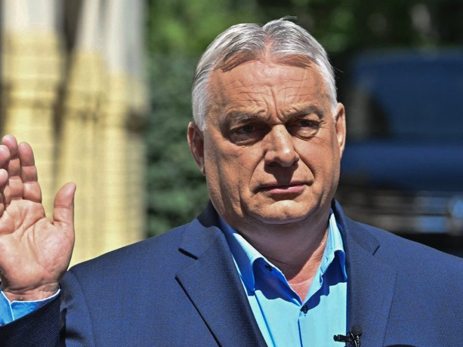 Na snímke Viktor Orbán.