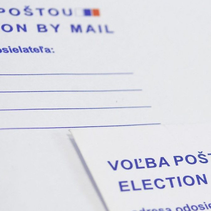 Obálka pre voľbu poštou.