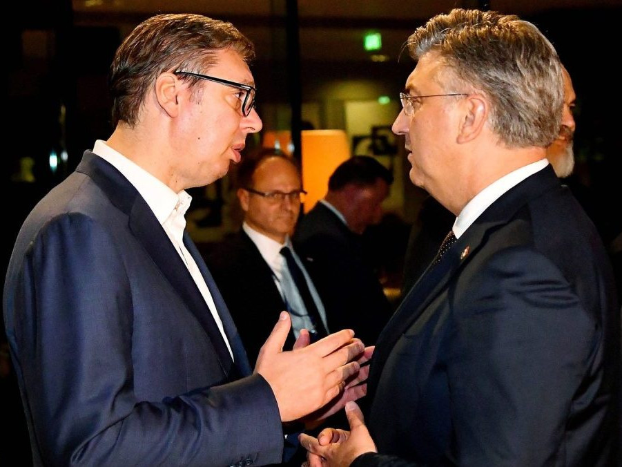 Zľava srbský prezident Aleksandar Vučič a chorvátsky premiér Andrej Plenkovič.