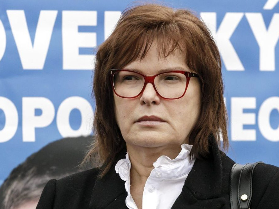Anna Belousovová
