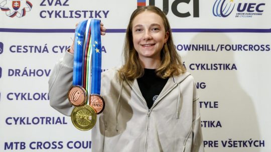 Viktória Chladoňová