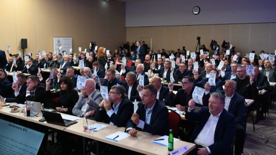KONFERENCIA SFZ hlasovanie