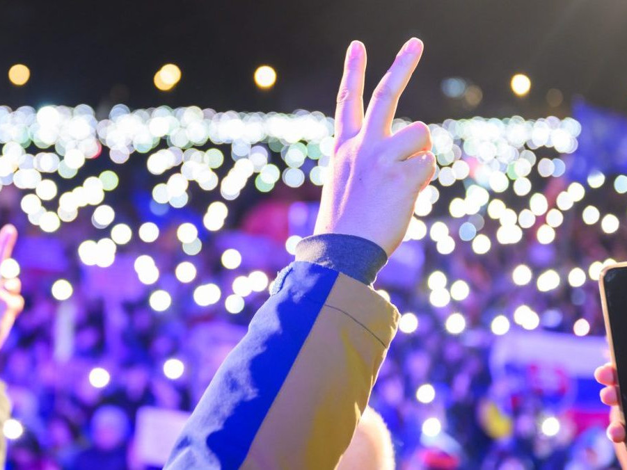 Protest pri príležitosti výročia Nežnej revolúcie v Bratislave.