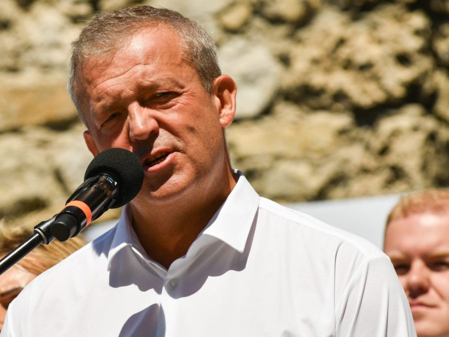 Na snímke predseda Trenčianskeho samosprávneho kraja (TSK) Jaroslav Baška.