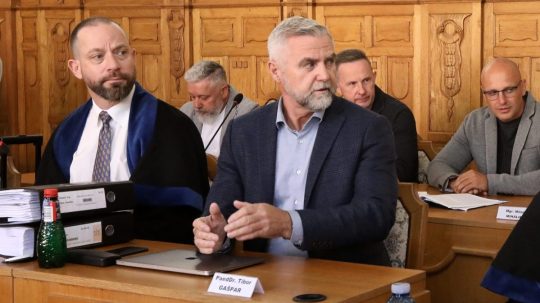 Tibor Gašpar a obhajca Marek Para.