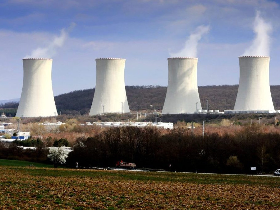 Na snímke jadrová elektráreň v Mochovciach.