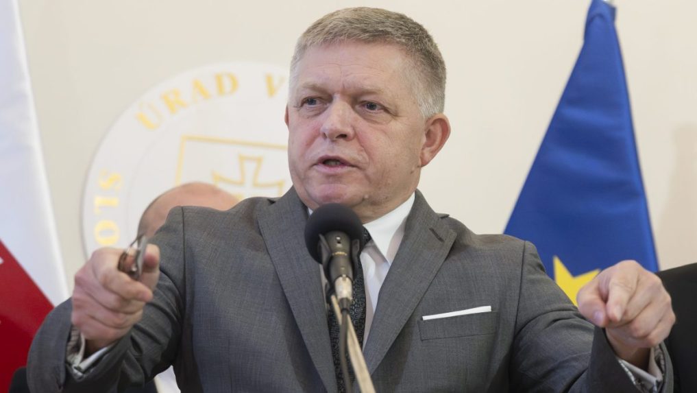 Na snímke R. Fico.