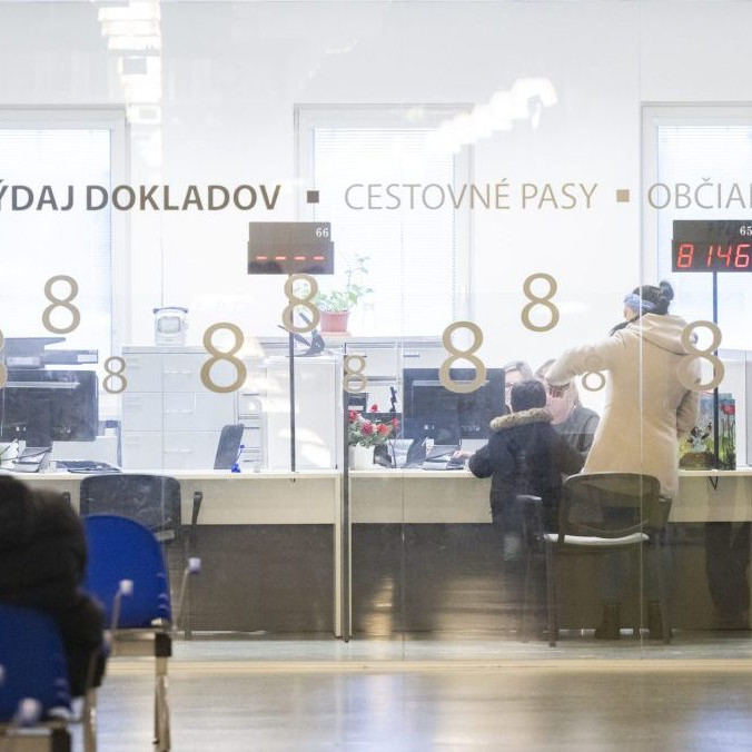 Oddelenie dokladov v Klientskom centre na Tomášikovej ulici.