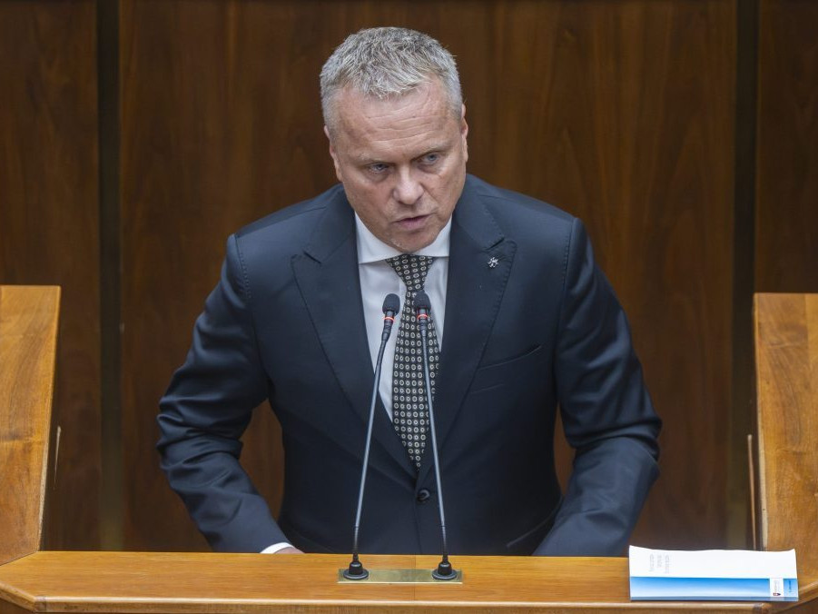 Predseda Najvyššieho kontrolného úradu SR Ľubomír Andrassy.
