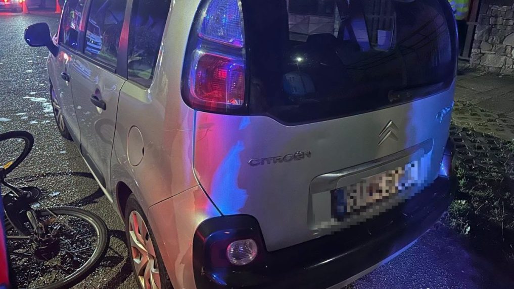 Na sn&iacute;mke miesto nehody.