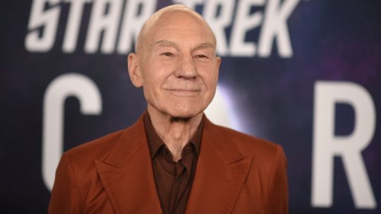 Na snímke Patrick Stewart.