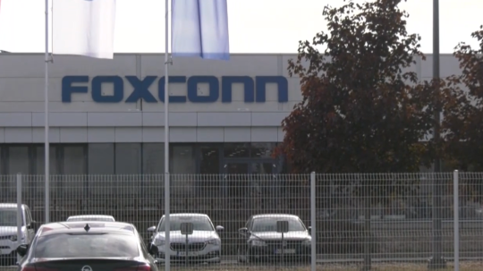 Firma Foxconn v Nitre.