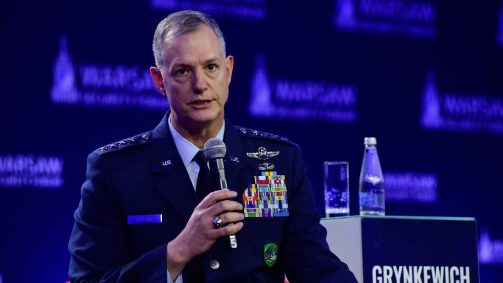 Hlavný veliteľ síl NATO v Európe generál Alexus Grynkewich.