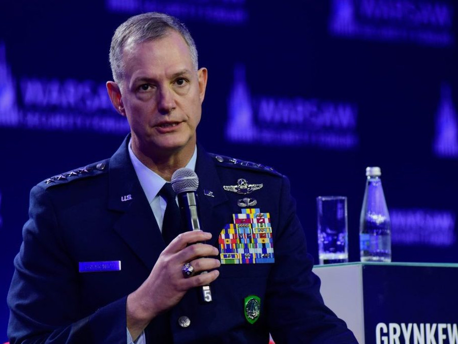 Hlavný veliteľ síl NATO v Európe generál Alexus Grynkewich.