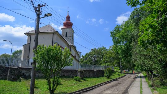 Kostol Nanebovzatia Panny Márie v Hanušovciach nad Topľou.
