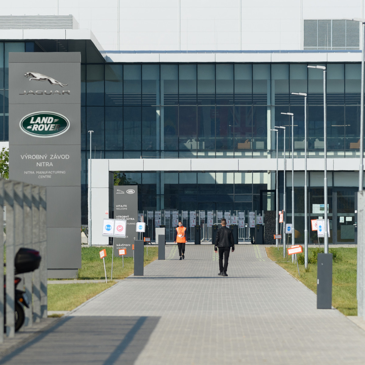 Nitriansky závod spoločnosti Jaguar Land Rover Slovakia.