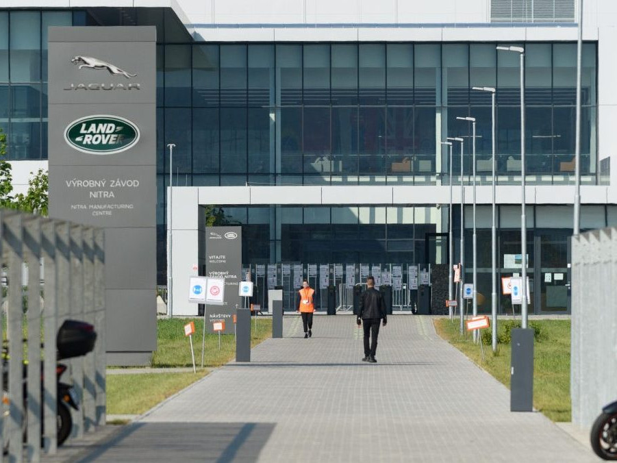 Nitriansky závod spoločnosti Jaguar Land Rover Slovakia.