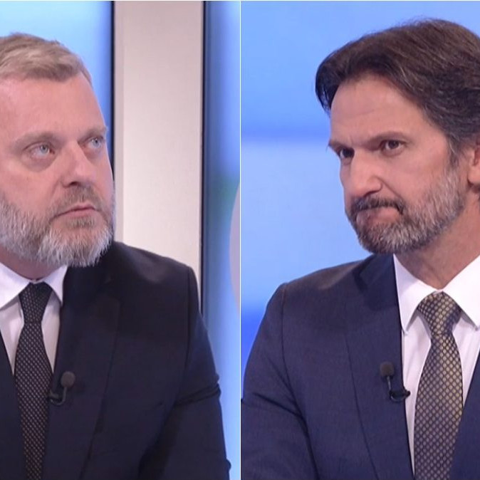Na snímke Juraj Krúpa a Robert Kaliňák počas relácie O 5 minút 12.