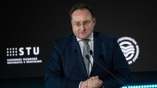 Slovensko chce naďalej odoberať ruský plyn. Pre ruský denník to avizoval štátny tajomník rezortu hospodárstva
