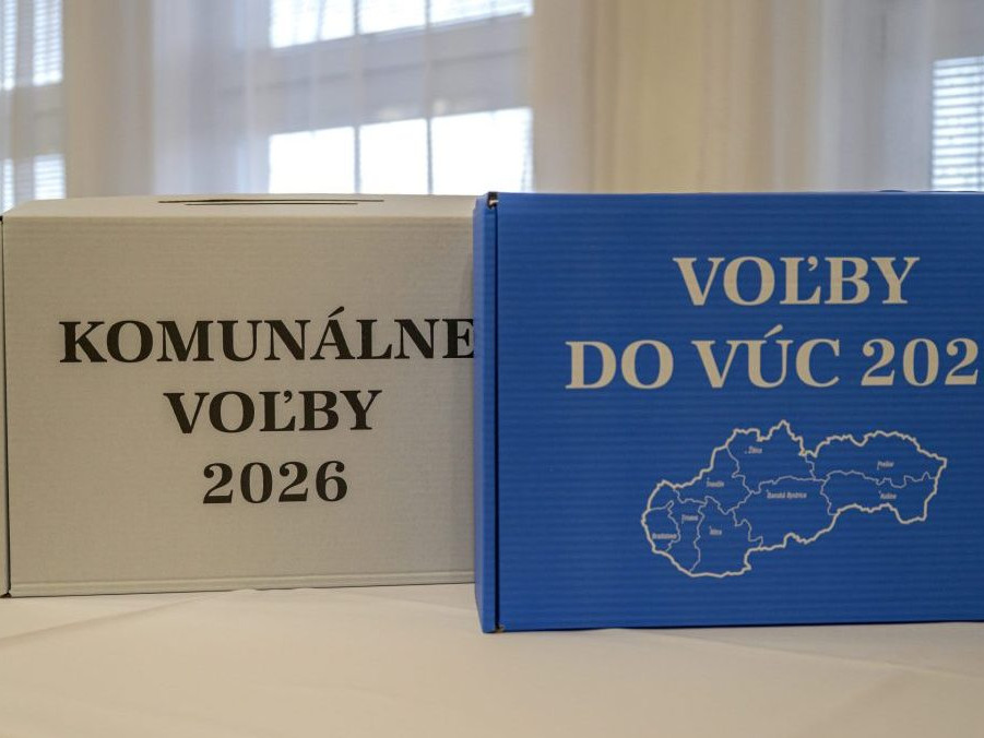 Prenosné volebné schránky.