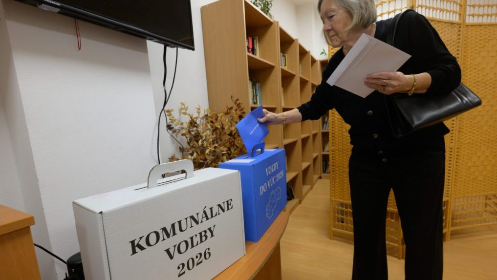 Volička vol&iacute; v Zariaden&iacute; soci&aacute;lnych služieb pre seniorov na Zobore v Nitre.